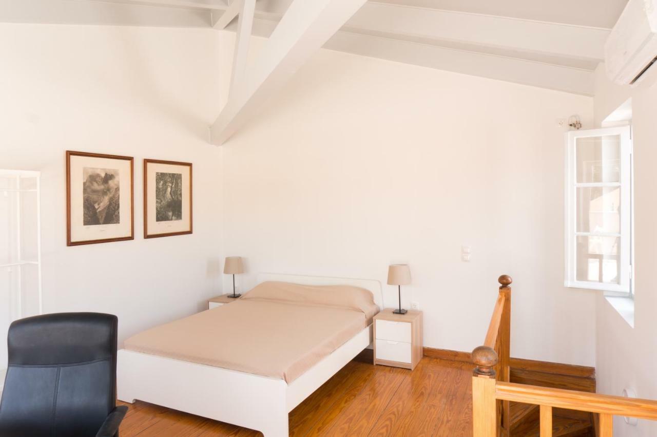 Acropolis View Lodge In Plaka Афины Экстерьер фото